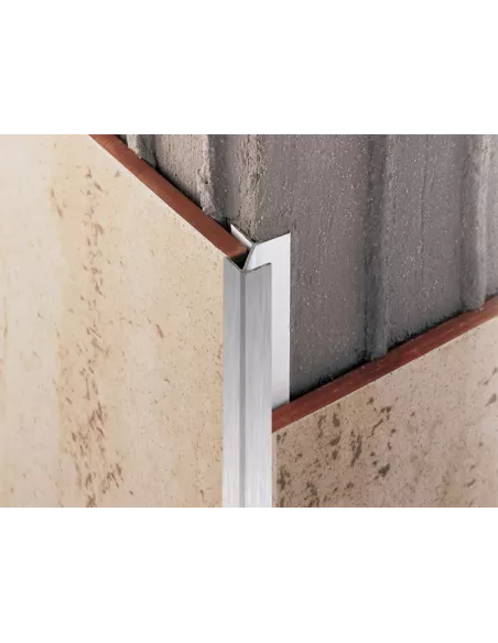 CANTONERA FLECHA ALUMINIO PLATA BRILLO 10X10X2500